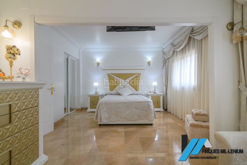 Foto 48c5d241-d4ef-4a8b-8034-da46dd82ff00. Casa amb calefacció aparcament a Passeig Maragall Gavà