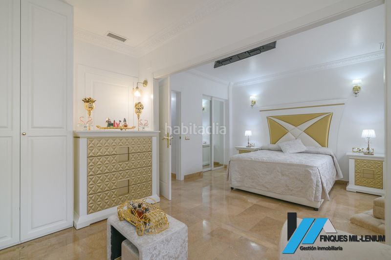 Foto 82aa49f5-6097-4537-a444-227a7d37ee87. Casa amb calefacció aparcament a Passeig Maragall Gavà