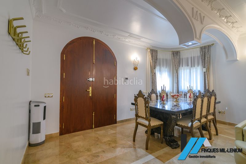 Foto fb171e35-311c-419d-af20-1c17b2b79e8f. Casa amb calefacció aparcament a Passeig Maragall Gavà