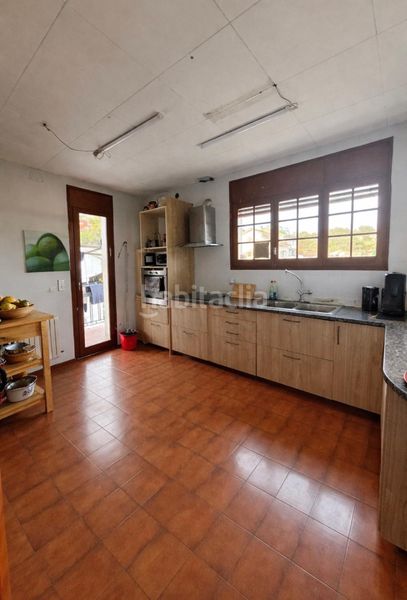 Foto 7fd760b5-29b0-4435-a4d9-1ad5dc022db1. Casa amb aparcament a Corbera de Llobregat