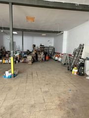 Business premise in Centre-Estació. Local alquiler con opcion a compra en gava