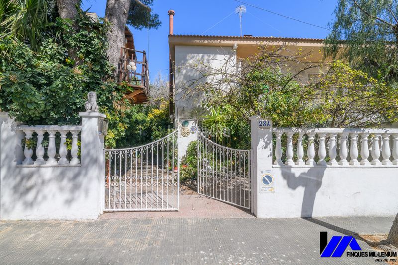 Foto 7907ff3d-38c9-4b4b-8935-9bcd9e3641e9. Casa amb aparcament a Can Nicolau - Les Sorres - Valparaiso Cunit