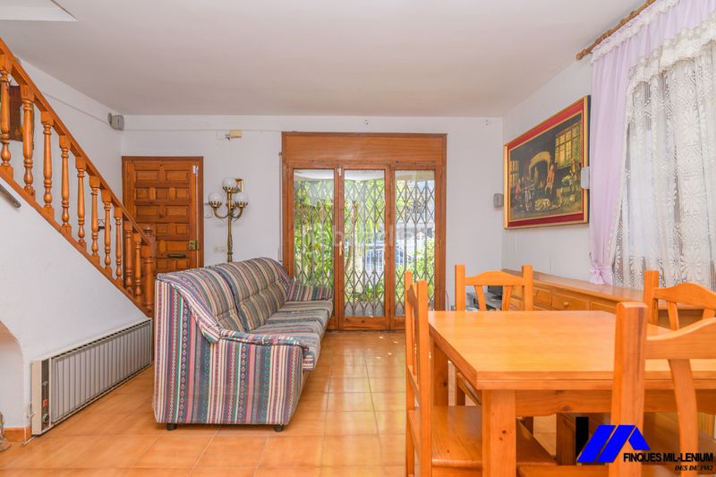Foto e39bacc9-f72a-4bda-9918-9502c9442d61. Casa amb aparcament a Can Nicolau - Les Sorres - Valparaiso Cunit