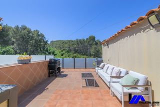 Duplex in Can Tintorer-Can Tries. Espectacular d�plex �tico con terraza, vistas increibles - gav�