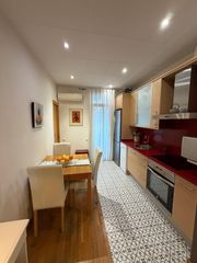 Pis a Fort Pienc. Piso centrico en barcelona con 2 balcones