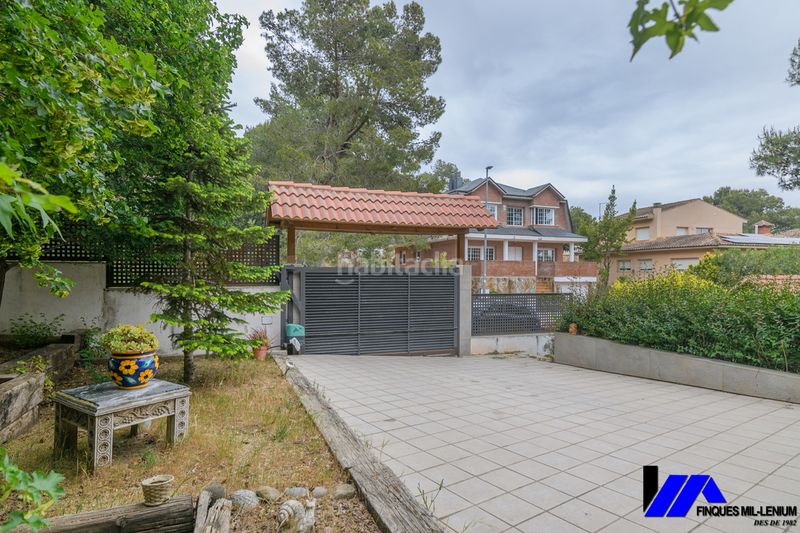 Foto 983d1fea-5090-4485-8a73-67e39e2edf3d. Casa amb calefacció aparcament piscina a Begues