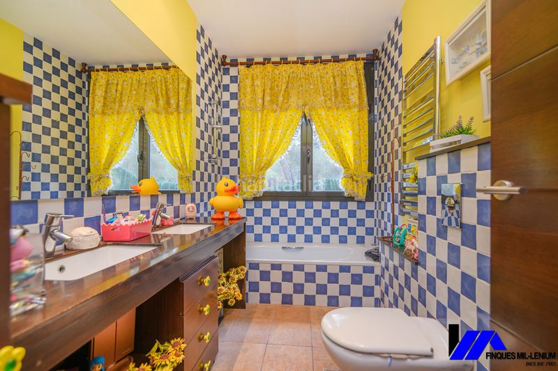 Foto e917744f-254d-43a6-b991-444da1f37fa4. Casa amb calefacció aparcament piscina a Begues