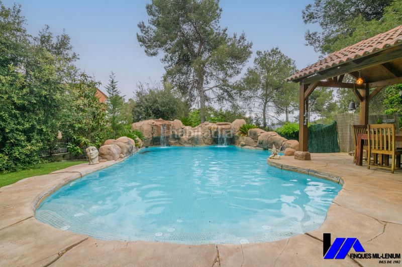 Foto f2f66869-460c-4a7e-874d-2ff8aae3527a. Casa amb calefacció aparcament piscina a Begues