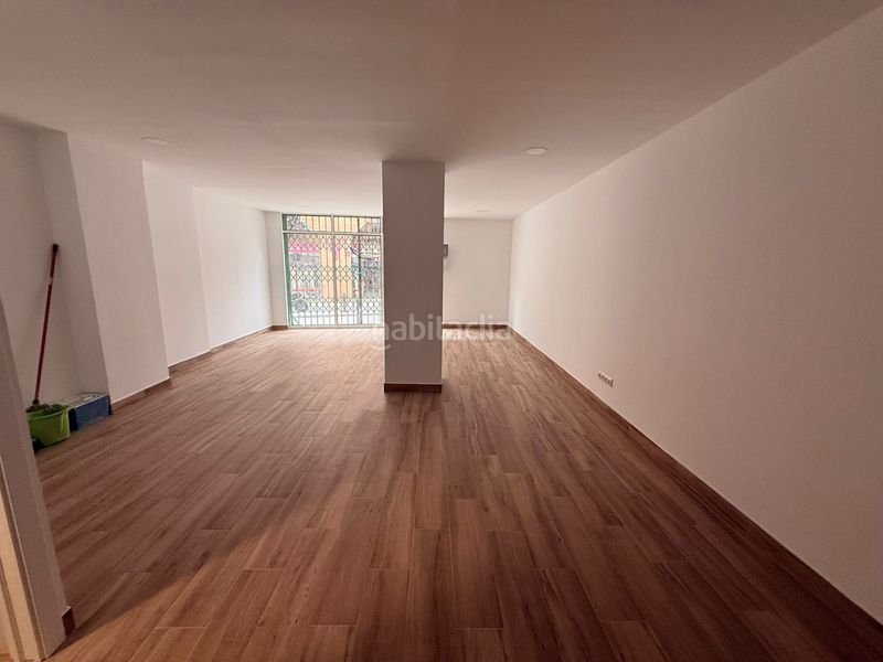 Foto 0d1209c0-4bfb-4684-a03c-7e91e89be00f. Local comercial a La Gavarra Cornellà de Llobregat