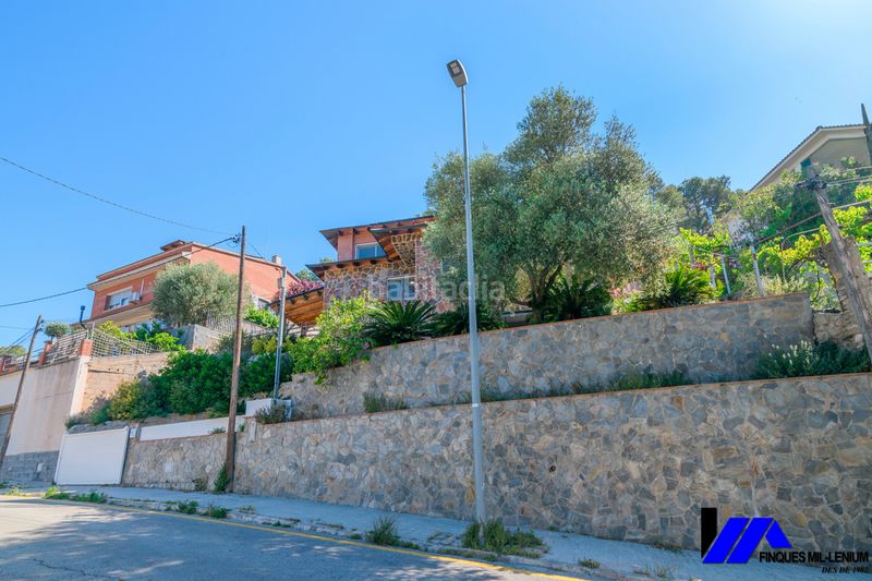 Foto 48d67a9c-d5ae-4ff7-b43a-aaecd6ab0183. Casa amb calefacció a Vallirana