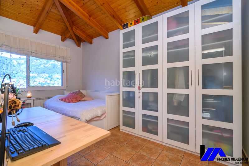 Foto fb8dabd7-ae9c-4648-91e1-95565fb9fac0. Casa amb calefacció a Vallirana