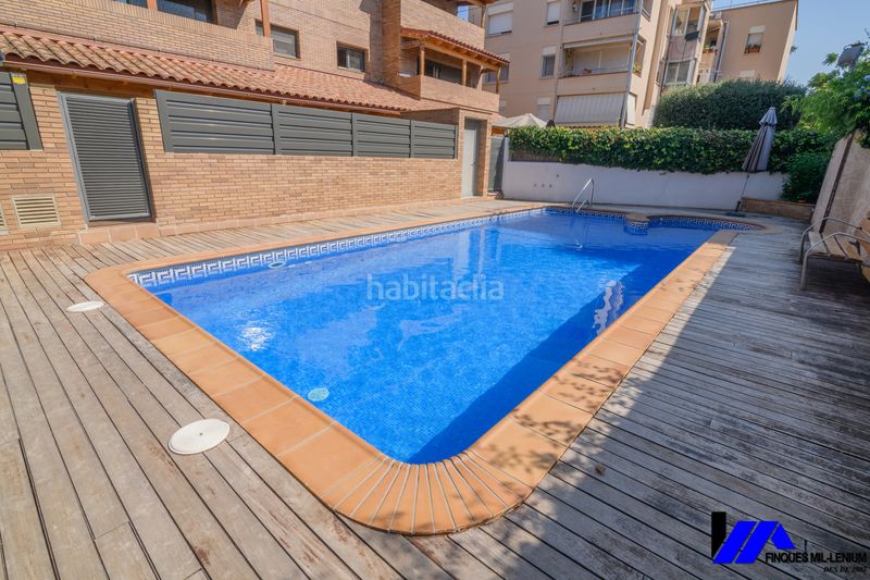 Foto 0d379ba9-b00d-4186-9a1a-55aff4ee4c44. Pis amb calefacció aparcament piscina a Montmar Castelldefels