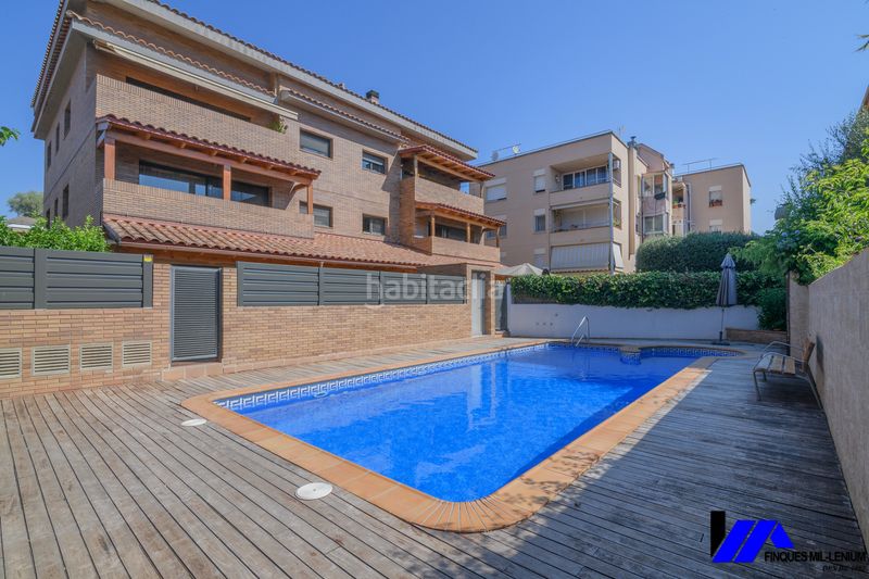 Foto 15cfab02-bc1e-4d65-9536-7928adfb31b2. Pis amb calefacció aparcament piscina a Montmar Castelldefels