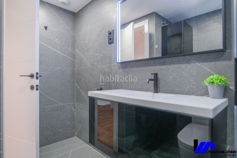 Foto b907fa14-7b38-436a-83a4-e394a73a0e69. Pis amb calefacció aparcament piscina a Montmar Castelldefels
