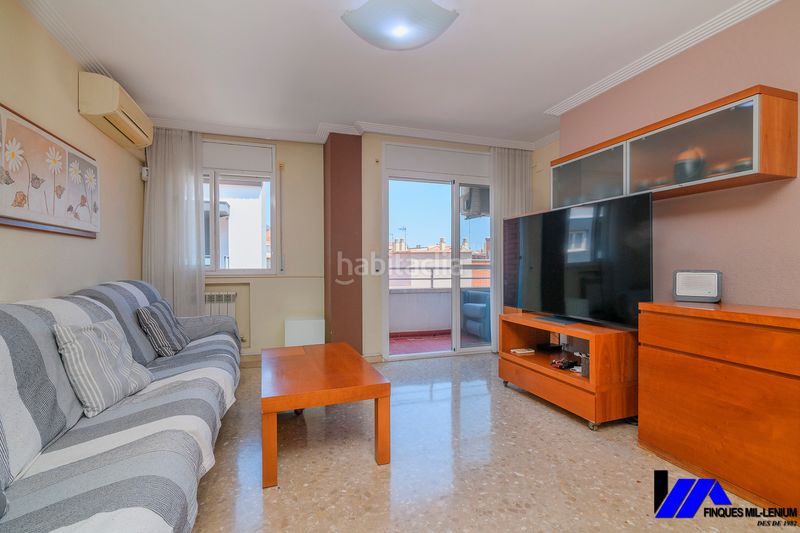 Foto 1bd2c995-3d4e-4e07-b0a8-5f087fb10394. Dúplex amb calefacció a Passeig Maragall Gavà