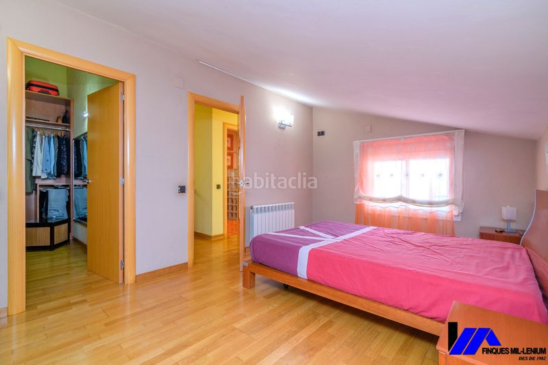 Foto 477412b3-4321-4553-8504-0a67d6fd6896. Dúplex amb calefacció a Passeig Maragall Gavà