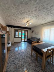 Piso en Can Tintorer-Can Tries. Luminoso piso de 76 m� con balc�n y orientaci�n sur
