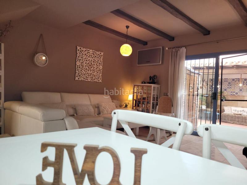 Foto 66a19ed5-8e23-4b98-b9fa-c3289e914a2a. Reihenhaus mit parking pool in Capellanía - Retamar Alhaurín de la Torre