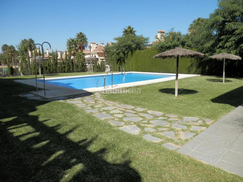 Foto af3eab26-b5f9-406a-a08f-d3c9482ad0d2. Reihenhaus mit parking pool in Capellanía - Retamar Alhaurín de la Torre