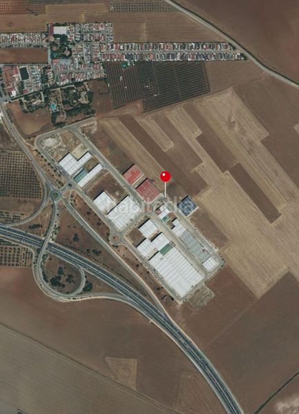 Foto 060ccca2-94d6-468d-ae7e-b5daf8bebd2f. Solar industrial a Mollina
