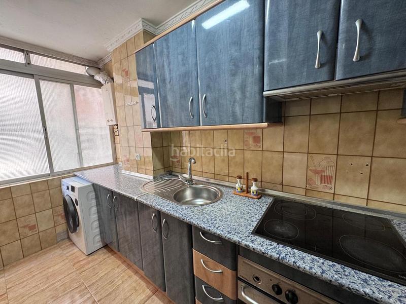 Foto 063b6310-9b27-4567-a572-c9c77686e691. Piso amplio piso ideal familias o como inversión !!! en Málaga