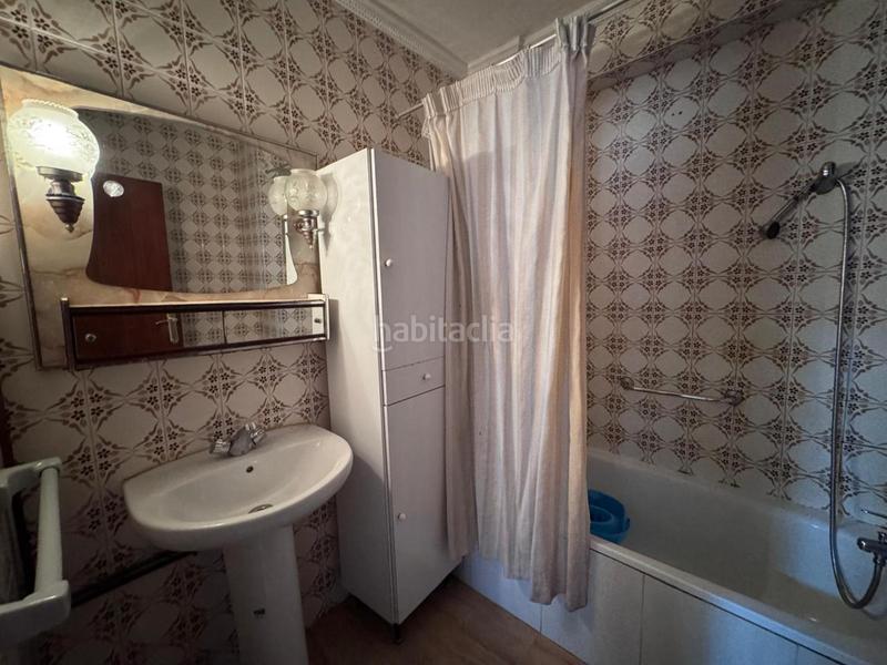 Foto c5412445-1178-496c-8045-42baf7d35d97. Piso amplio piso ideal familias o como inversión !!! en Málaga