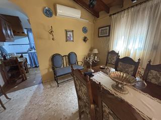 Mas à Diseminado poligono 240 29. Casa rústica con 8ha y envasadora de aceite con cartera de clien