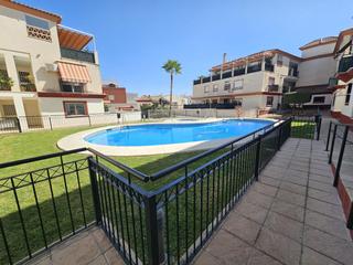 Planta baixa  Tenerife. Tu vida en un resort privado y a 10 minutos de málaga!!!