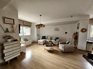 Maison jumelée  Los angeles. Exclusivo chalet adosado de esquina en el peñón de zapata  alhau