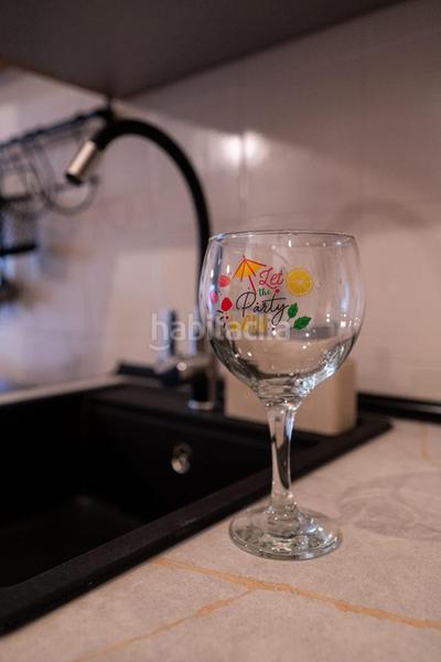 Foto 9d5f0e4a-9c4d-4b14-ba7b-86533a4a1465. Monolocale con parcheggio in El Bajondillo Torremolinos