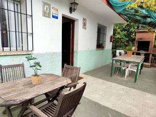 Casa  Fuente del perro. Oportunidad en alhaurín el grande  vivienda urbana con parcela d