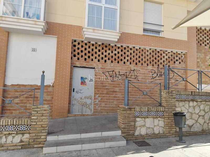 Foto dba8e3c8-c0a2-480a-b401-6b35dbe94677. Location local commercial dans Centro Alhaurín de la Torre