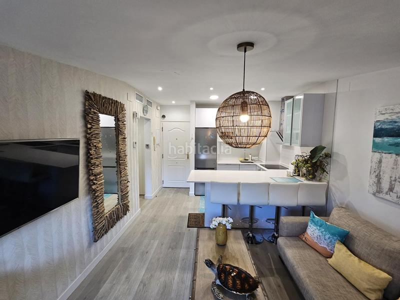 Foto 214d51fc-6789-4b28-86bf-d27ca019d7de. Appartement dans La Carihuela - Los Nidos Torremolinos