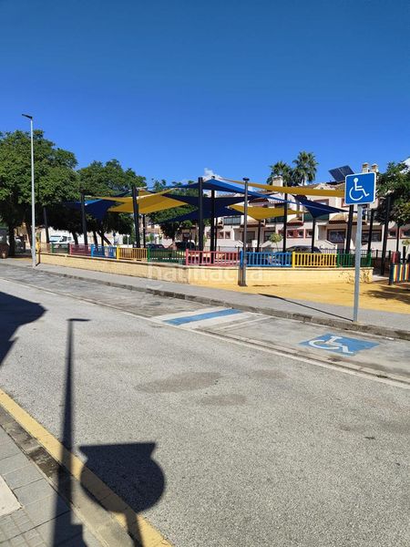 Foto a85d6d05-f61e-417d-ba62-bdd27fc4a2d5. Casa adossada amb aparcament piscina a El Romeral-Peñón de Zapata Alhaurín de la Torre