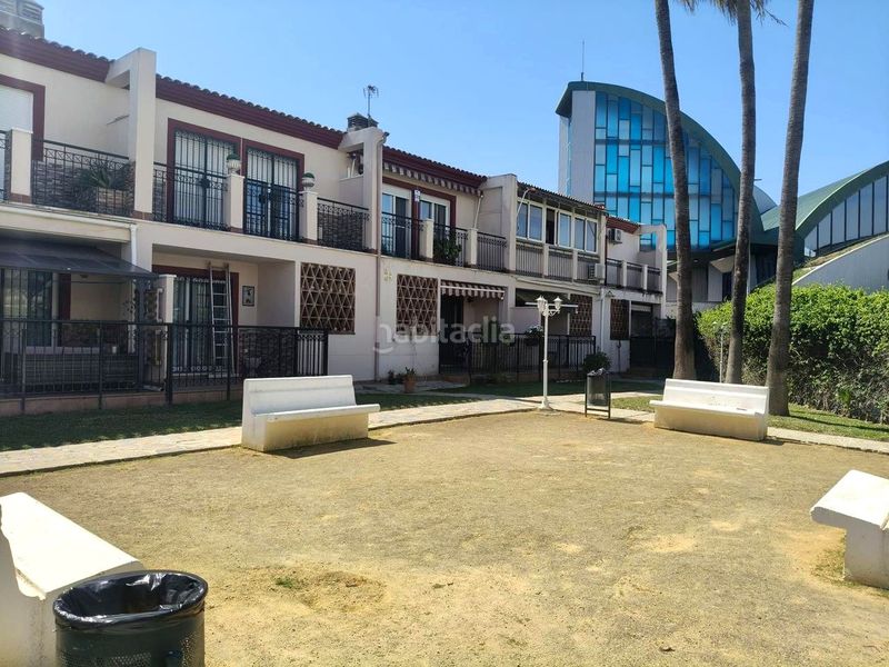 Foto cbe38c24-09b9-4971-bfd3-9d3a10ea8737. Casa adossada amb aparcament piscina a El Romeral-Peñón de Zapata Alhaurín de la Torre