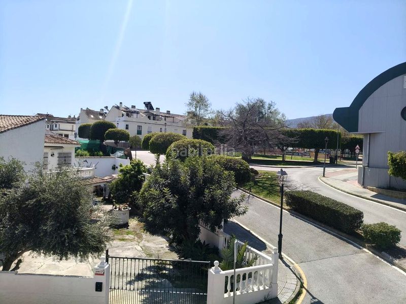 Foto f51b67aa-343a-46ce-99fb-e1add3d78fa5. Casa adossada amb aparcament piscina a El Romeral-Peñón de Zapata Alhaurín de la Torre