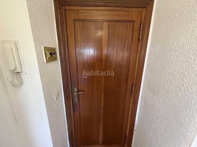 Foto c23eacee-0c8d-4a23-b81a-4b71d3a5345d. Pis a Carranque - Haza Cuevas Málaga
