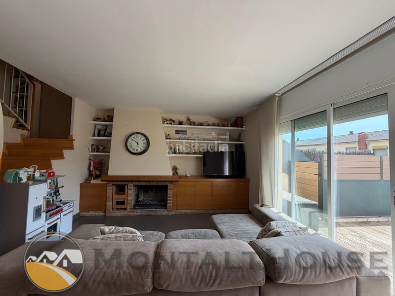 Foto ca5e2920-98cc-4fa0-9307-0126f81993ec. Casa amb xemeneia calefacció aparcament a Sant Vicenç Centre Sant Vicenç de Montalt
