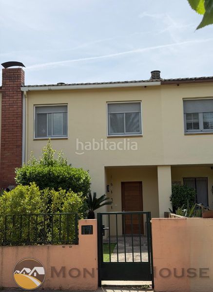 Foto d5e13d66-5ae0-407d-8635-f21b12b2619d. Casa amb xemeneia calefacció aparcament a Sant Vicenç Centre Sant Vicenç de Montalt