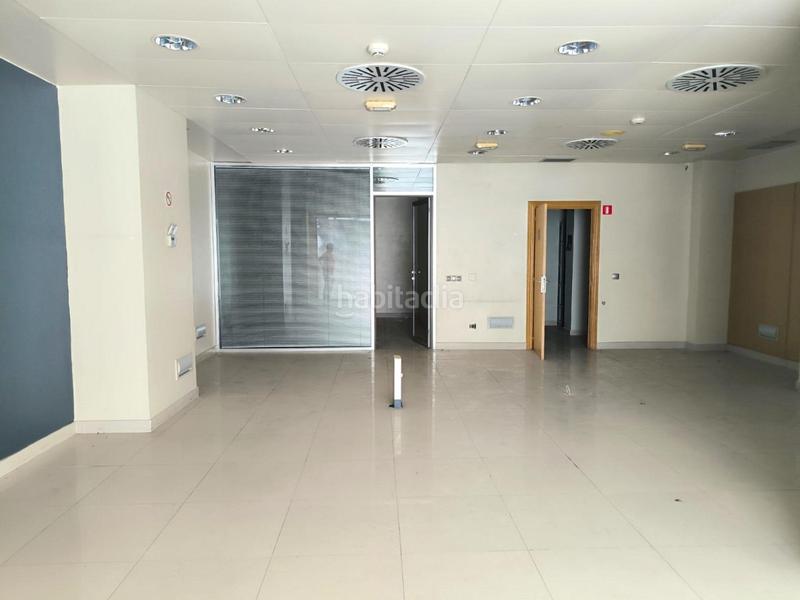 Foto 6fc02d00-ad23-48e8-8181-a7150c752ab6. Local comercial en El Tejar - Hacienda Bizcochero Málaga