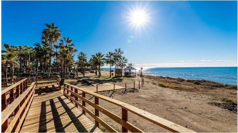 Foto fcd97ba9-2454-4534-ab5c-0fd2f6db81a3. Àtic amb aparcament a Casco Antiguo Marbella
