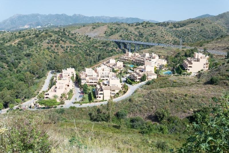 Foto 38c7f341-389e-40e5-a359-cf4eef53c20b. Erdgeschoss mit pool in Elviria Marbella