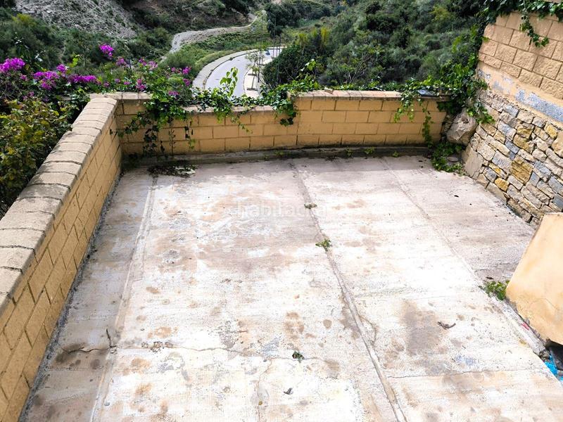 Foto 6dd4b908-e563-40f8-b72b-8de62f14ff1d. Casa adossada amb aparcament piscina a Almayate Bajo