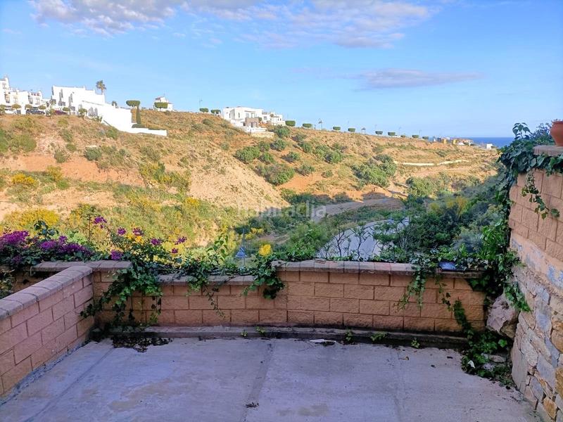 Foto 7878d194-c6de-464d-9799-4ed5255210ef. Casa adossada amb aparcament piscina a Almayate Bajo