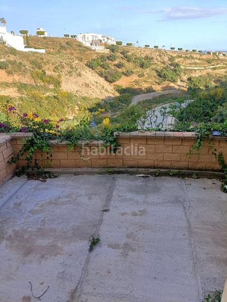 Foto 9dce0c4e-4245-4590-9b51-a933ec7f5d38. Casa adossada amb aparcament piscina a Almayate Bajo