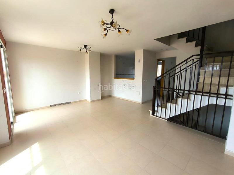 Foto dd648667-cd8c-44c6-a981-243aedca9f82. Casa adossada amb aparcament piscina a Almayate Bajo