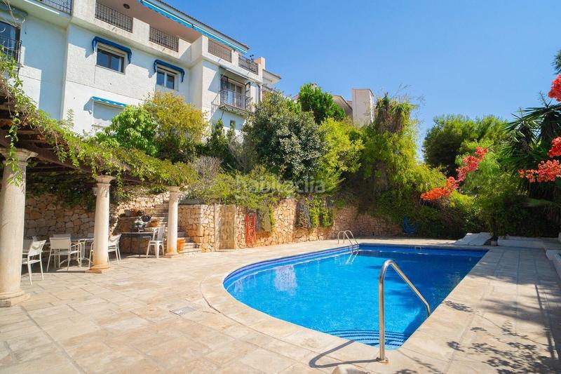 Foto d365c96b-987a-40d0-87bc-088ca97de813. Chalet mit parking pool in El Candado Málaga