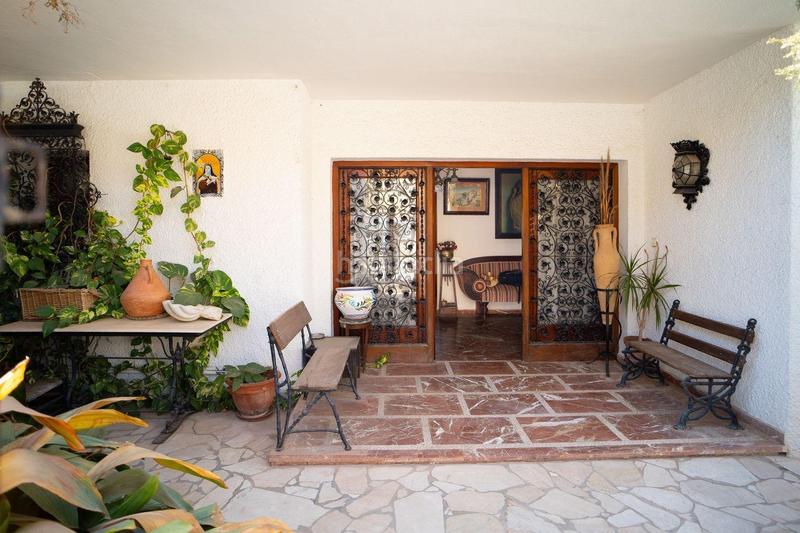 Foto 69535dea-21b2-4392-8d63-a0bde6101521. Chalet avec parking piscine dans El Candado Málaga