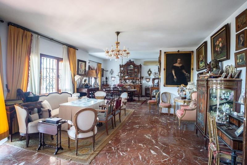 Foto 674a3303-f82b-4252-acaa-4cb53d5562c7. Xalet amb aparcament piscina a El Candado Málaga