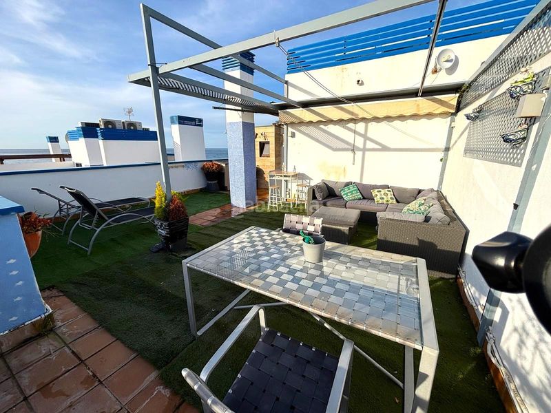 Foto 486c8d25-c02d-46da-84eb-502a6901c949. Àtic amb aparcament a El Peñoncillo Torrox